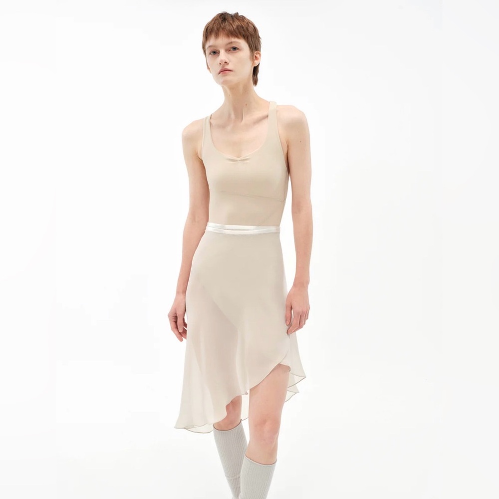 Typha high-low chiffon wrap ballet skirt in cream